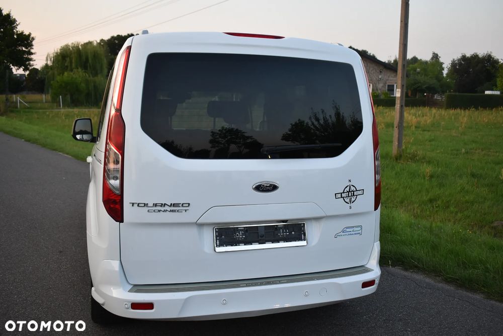 Ford Tourneo Connect - 9