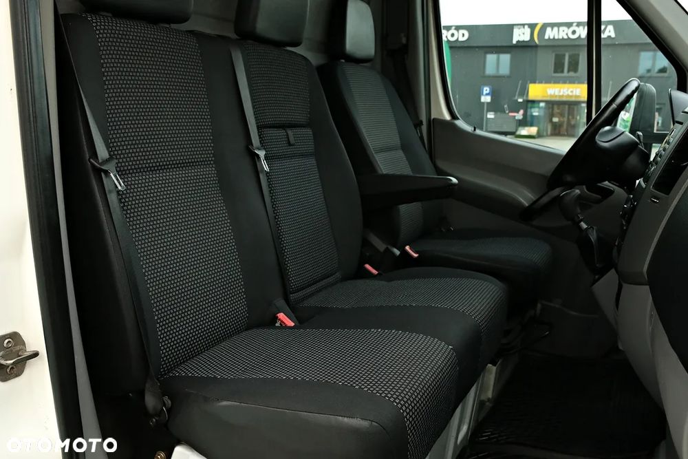 Mercedes-Benz Sprinter - 27