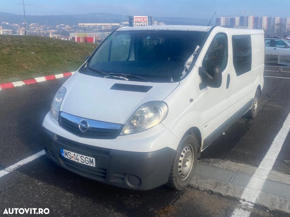 Opel Vivaro - 1