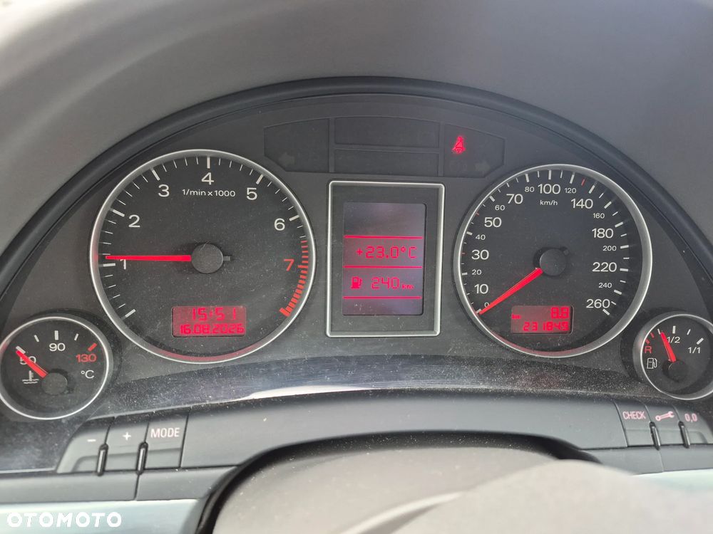 Audi A4 Avant - 6
