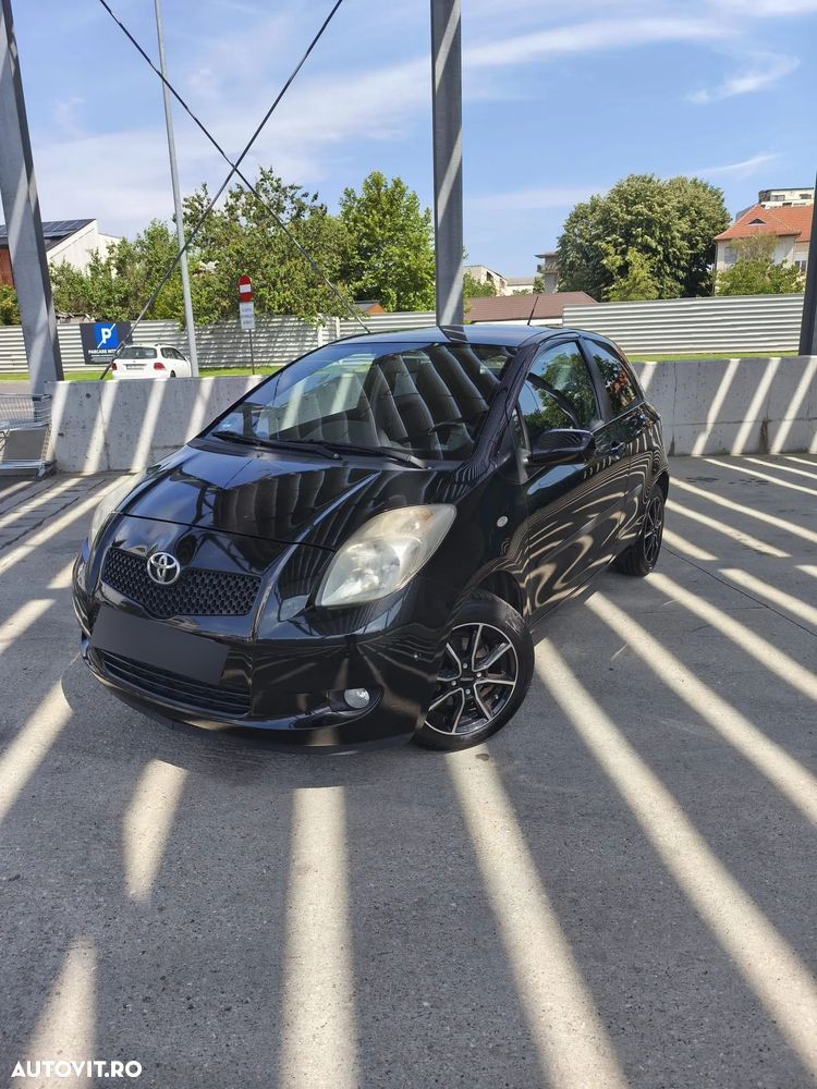 Toyota Yaris 1.3 Aut Sol - 2