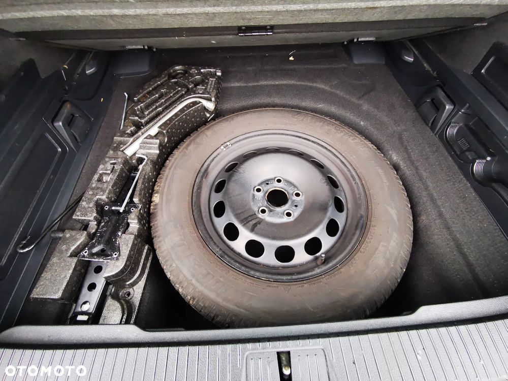 Volkswagen Passat 2.0 TDI BlueMotion Technology Highline - 18