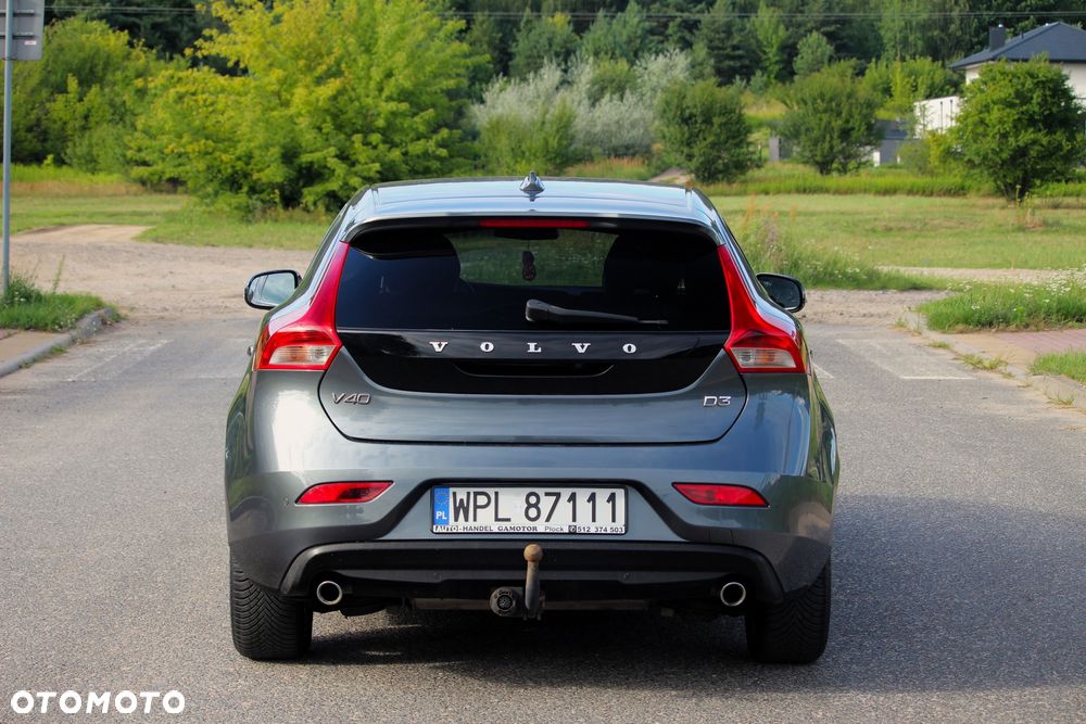 Volvo V40 D3 Summum - 8