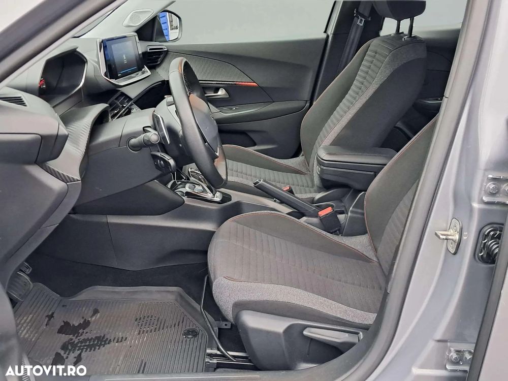 Peugeot 2008 1.2 L PureTech STT EAT8 Active - 9