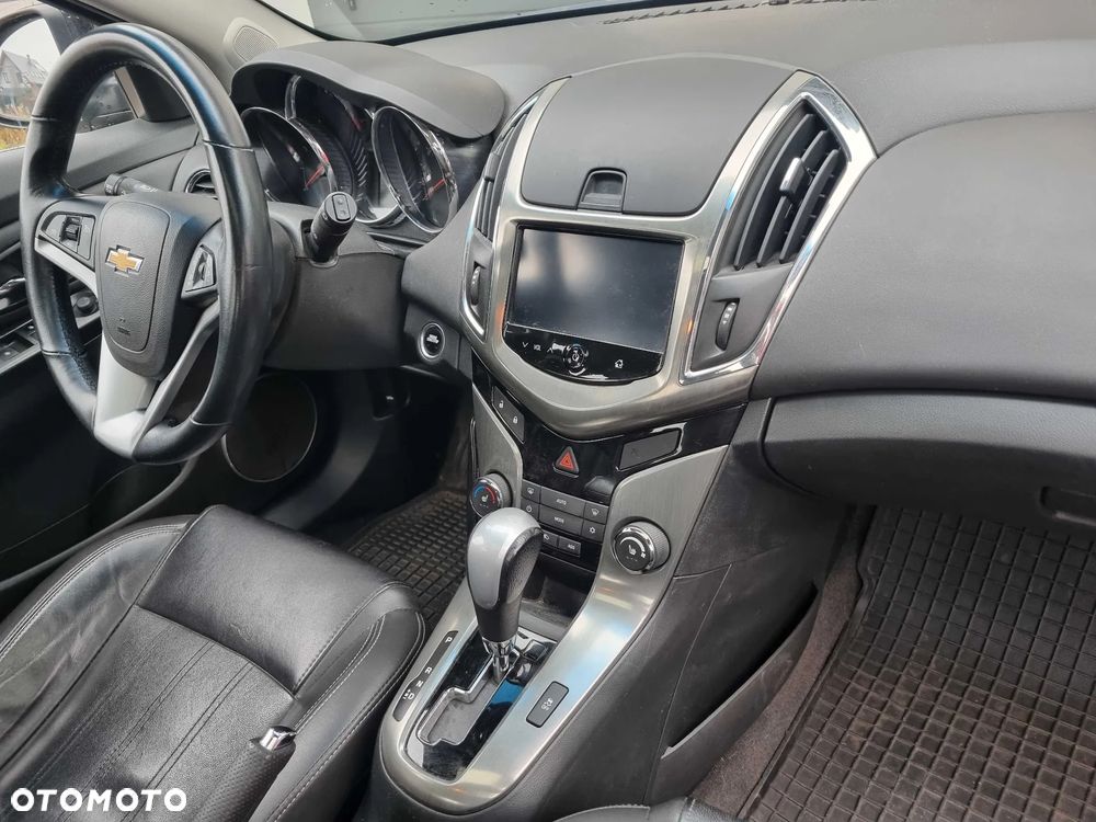 Chevrolet Cruze 1.8 LTZ - 10