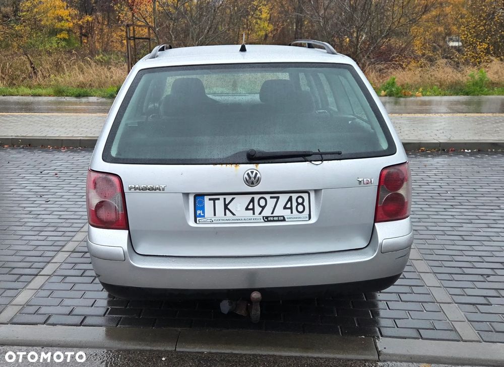 Volkswagen Passat 1.9 TDI Comfortline - 2