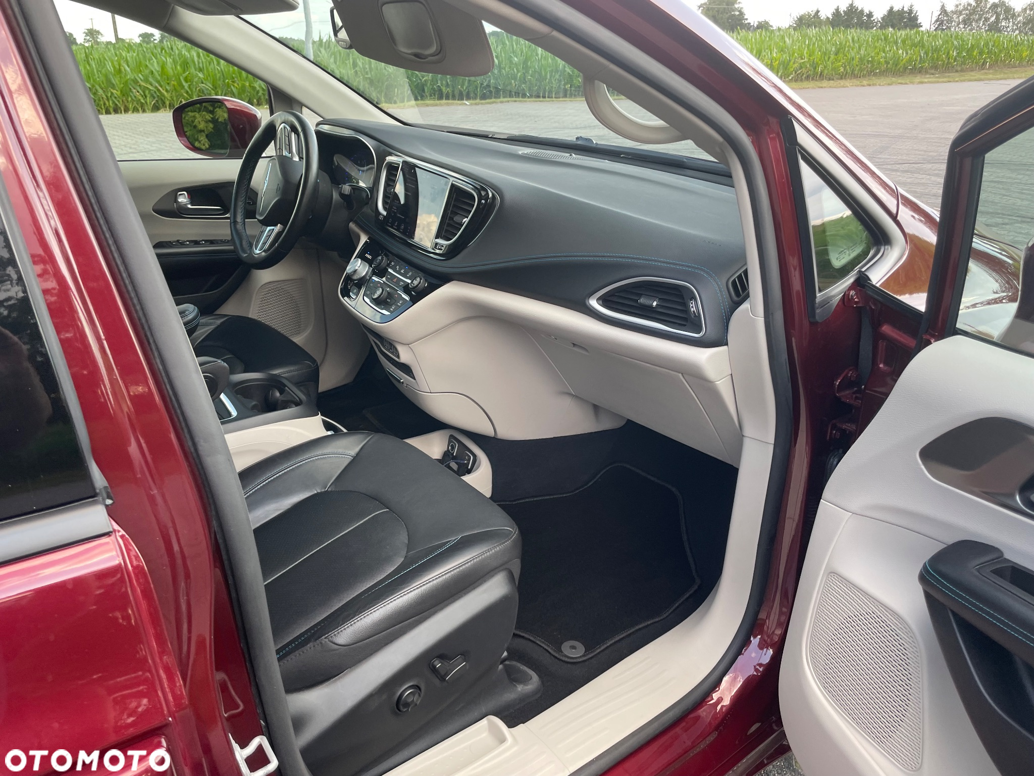 Chrysler Pacifica - 22