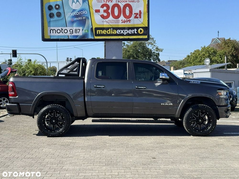 Dodge RAM - 16