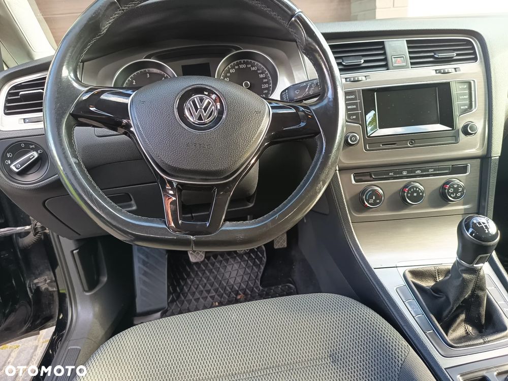Volkswagen Golf 1.6 TDI Comfortline - 8