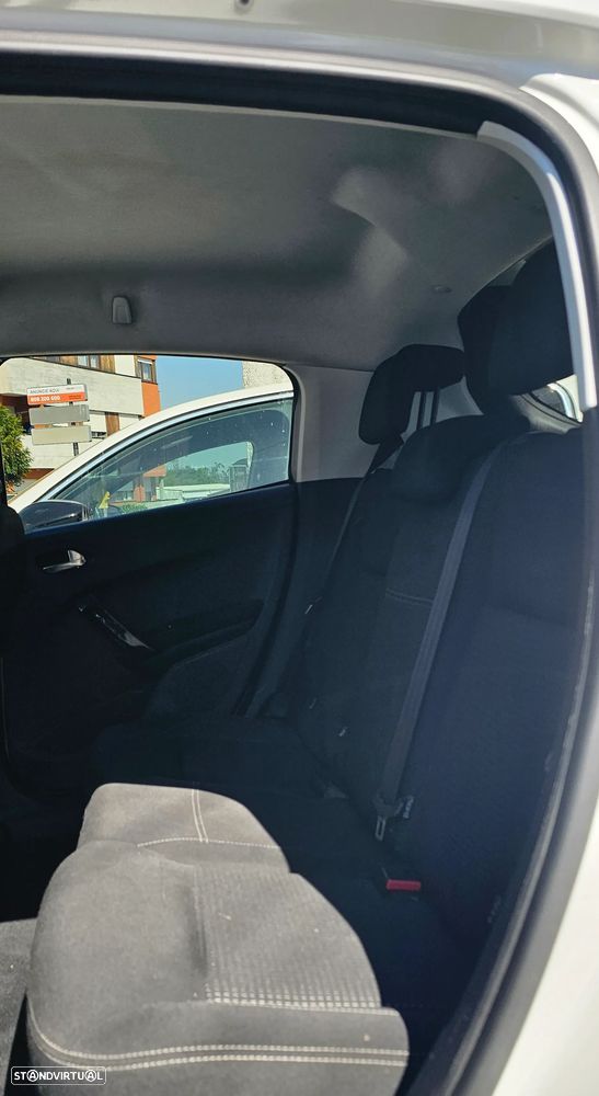 Peugeot 208 PureTech 82 Start & Stop Allure - 9