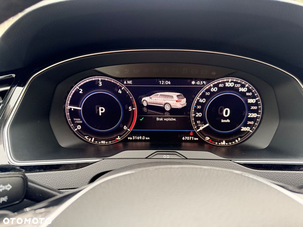 Volkswagen Passat 2.0 TDI SCR DSG Comfortline - 14