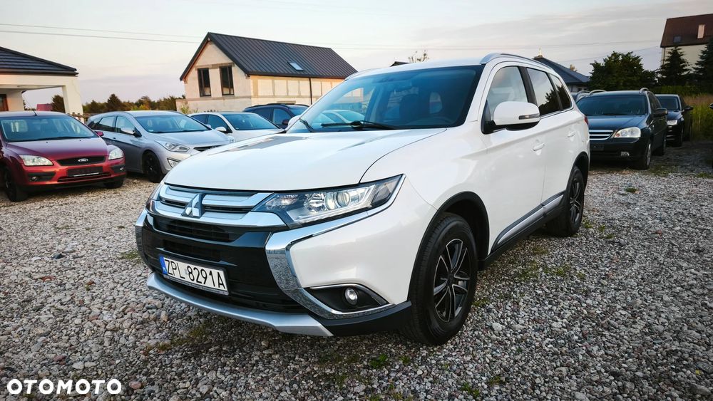 Mitsubishi Outlander - 1
