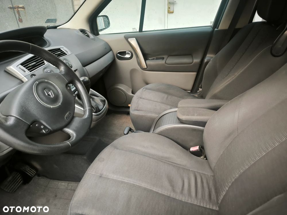 Renault Grand Scenic 1.9 dCi FAP Exception - 31