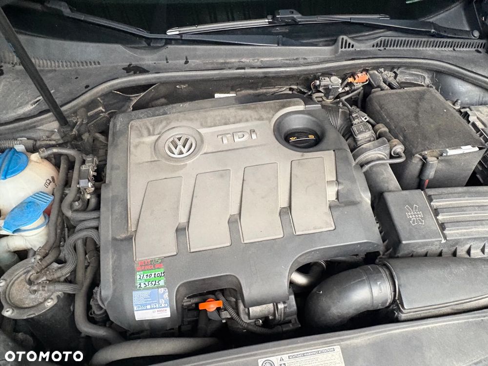 Volkswagen Golf 1.6 TDI Trendline - 8
