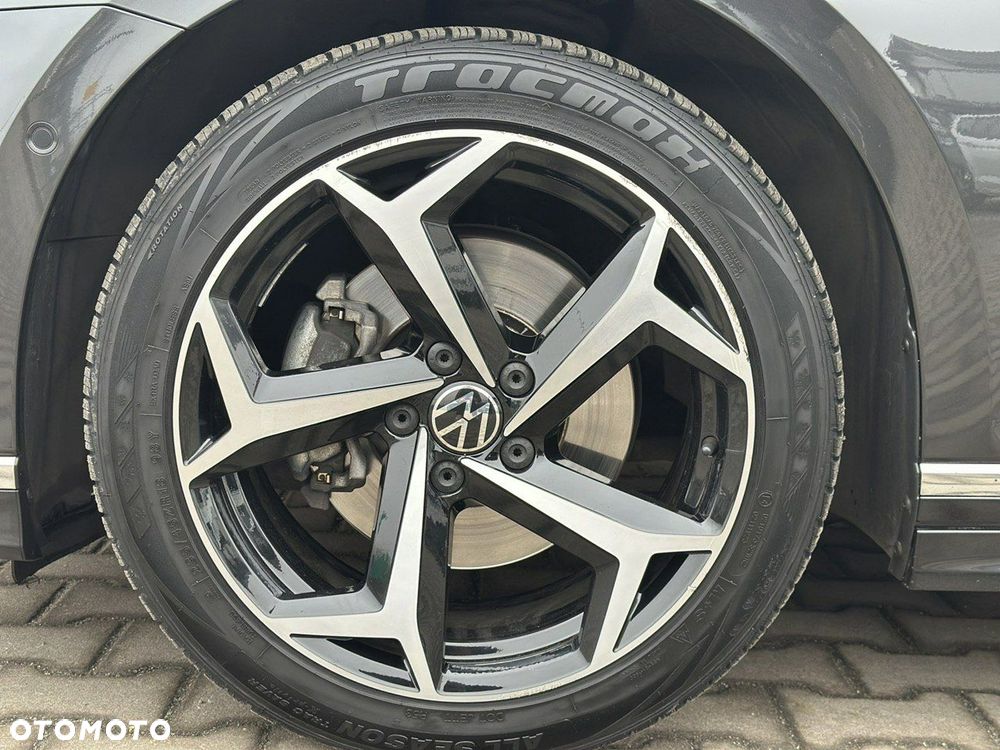 Volkswagen Passat Variant - 32