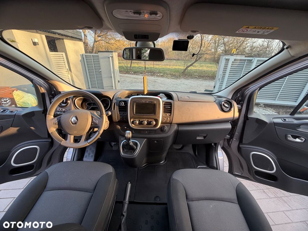 Renault Trafic Grand 2.0 dCi EDC - 8