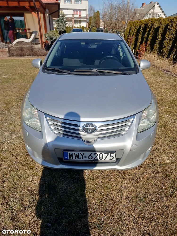 Toyota Avensis 2.0 D-4D - 6