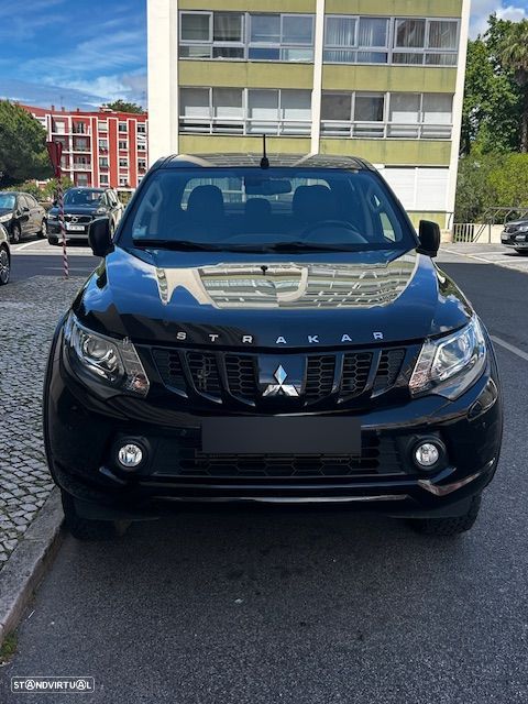 Mitsubishi L200 2.4 DI-D CD Intense Sport Strakar 4WD - 11