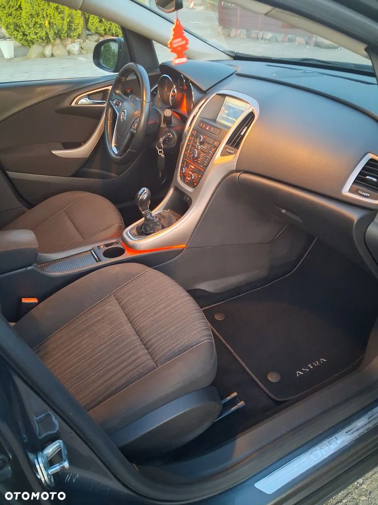 Opel Astra 1.6 Style - 10