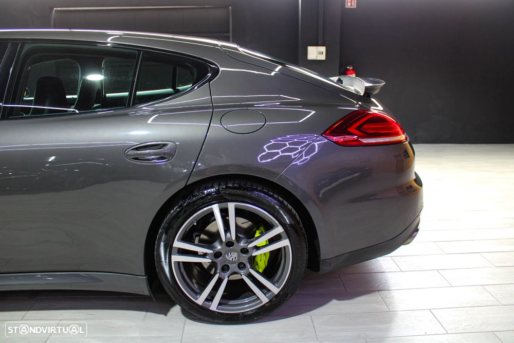 Porsche Panamera S Hybrid - 8