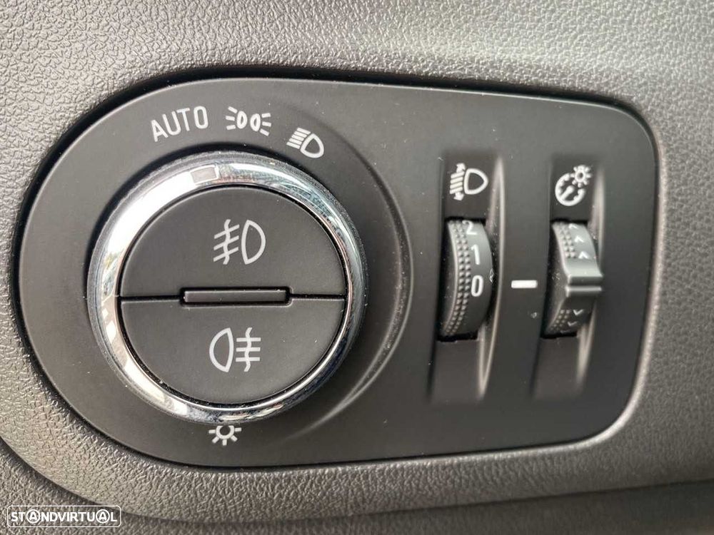 Opel Crossland 1.2 Business Edition - 13