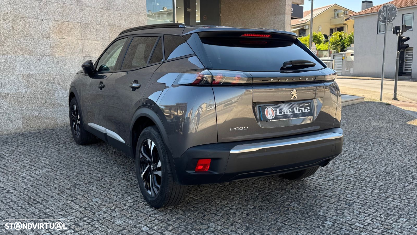 Peugeot 2008 1.2 PureTech Allure Pack - 5