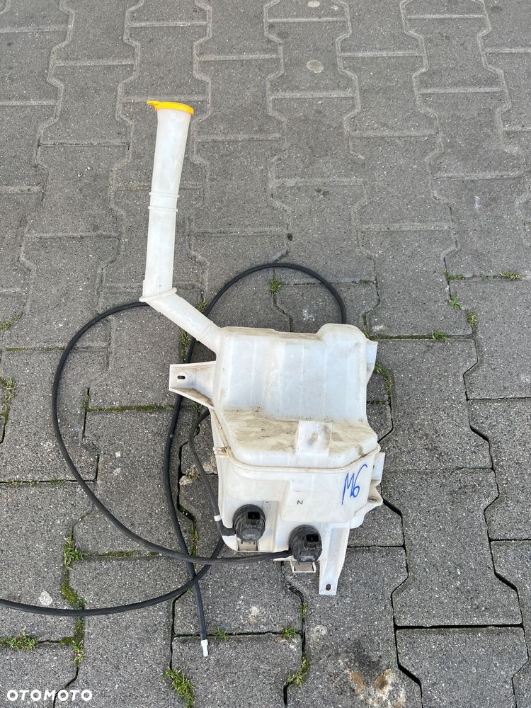 Mazda 2 DY DE DJ 3 BK BL BPBM 5 CR CW 6 gg Gy GH GJ GL cx-3 cx-30 cx-5 cx-7  zbiornik spryskiwaczy spryskiwacz zwykły xenon czujnik pompka zatyczka wężyki wszystkie Czesci - 26