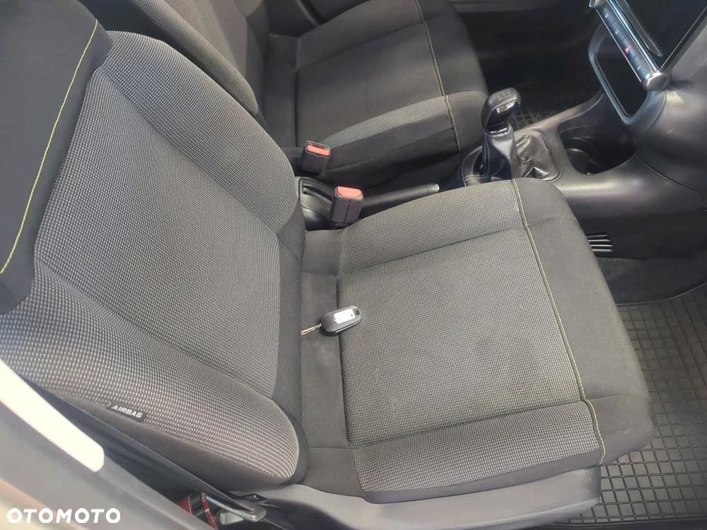 Citroën C3 1.2 PureTech Shine - 17