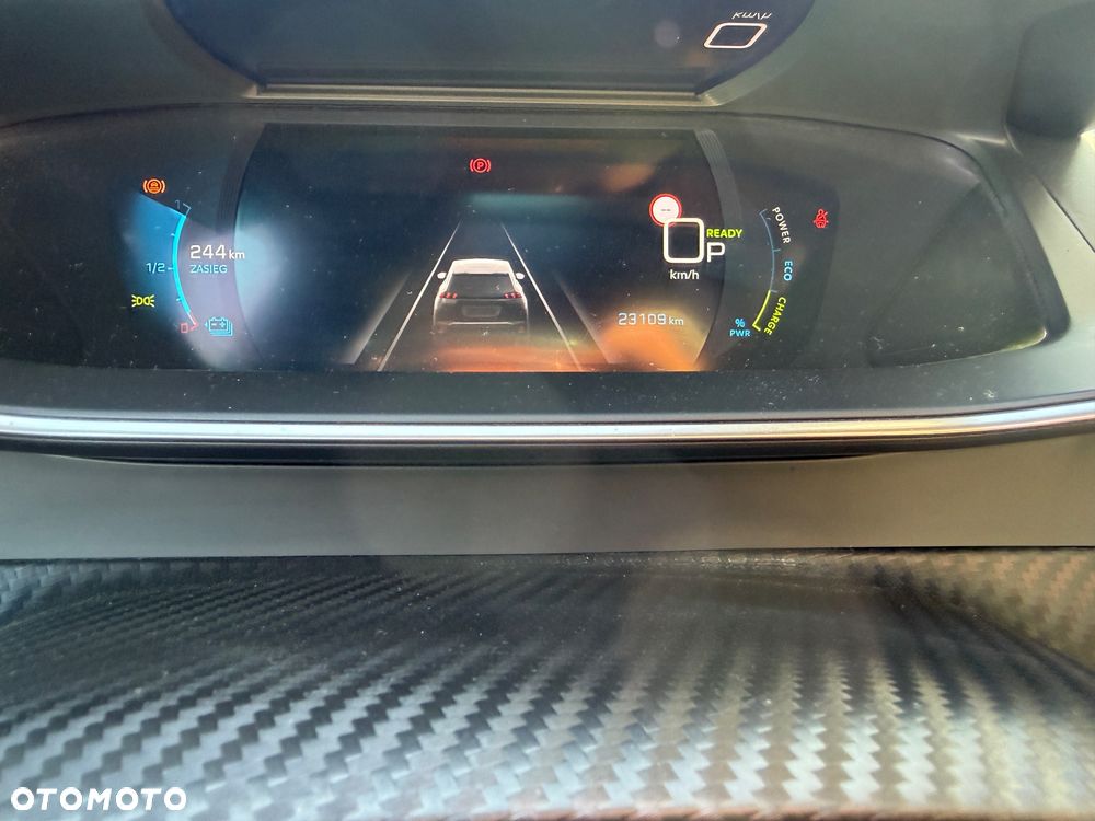 Peugeot 2008 GT+ - 25