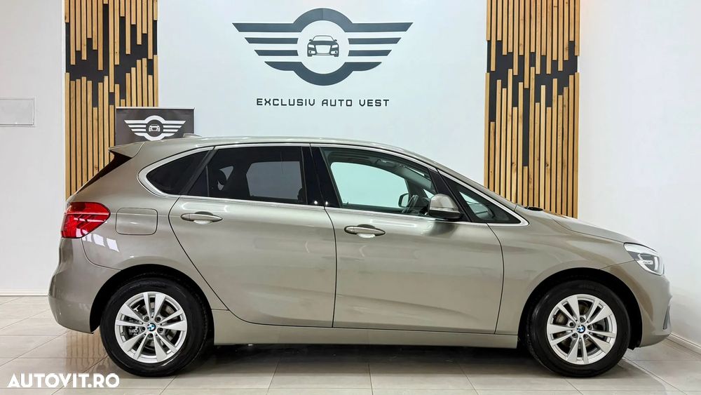 BMW Seria 2 218d - 13