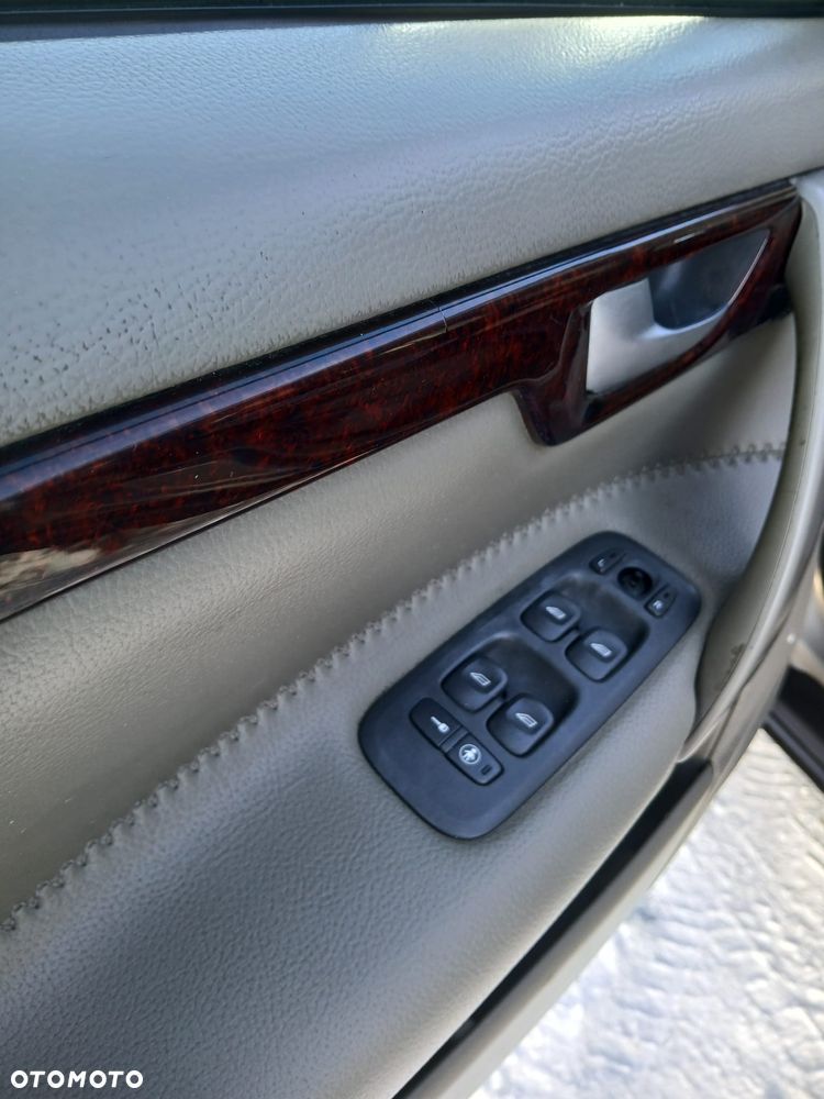 Volvo XC 70 - 13