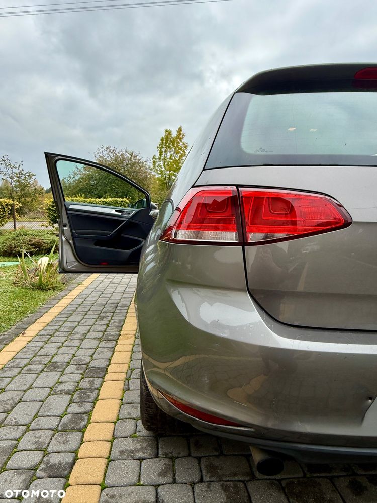 Volkswagen Golf 1.2 TSI BMT Trendline - 20