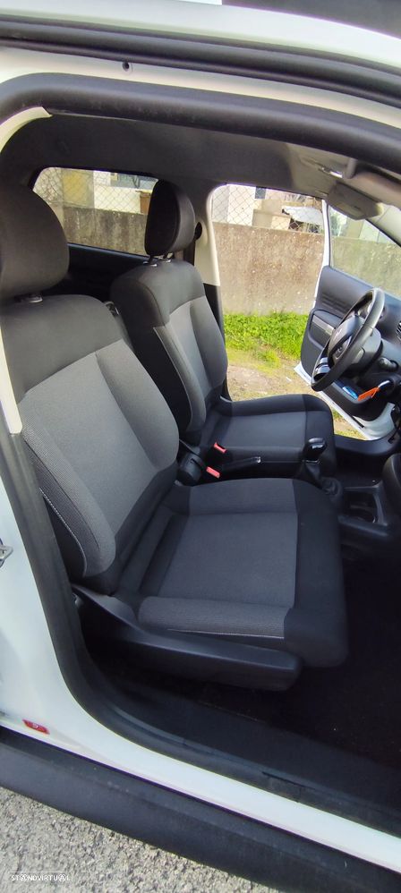 Citroën C4 Cactus 1.2 PureTech Shine - 12