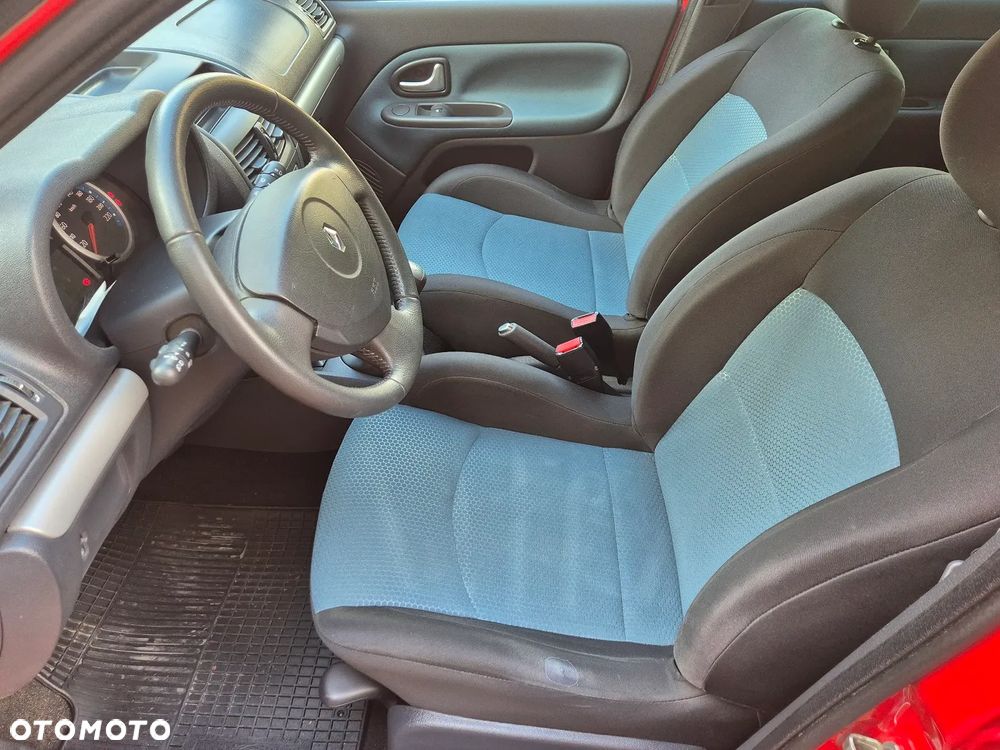 Renault Clio - 14