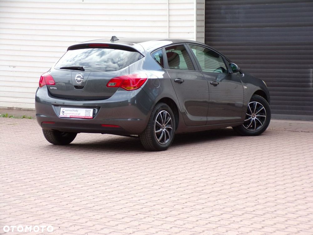 Opel Astra - 14