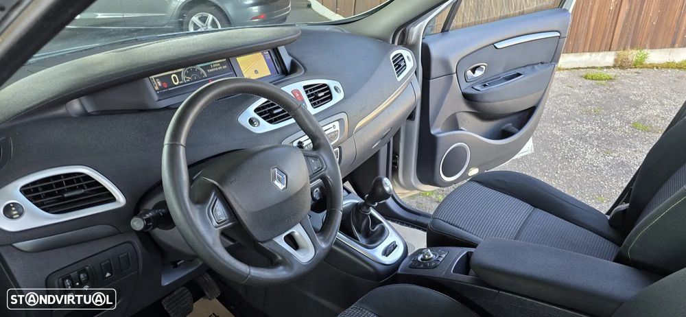 Renault Scénic 1.5 dCi Dynamique S - 14