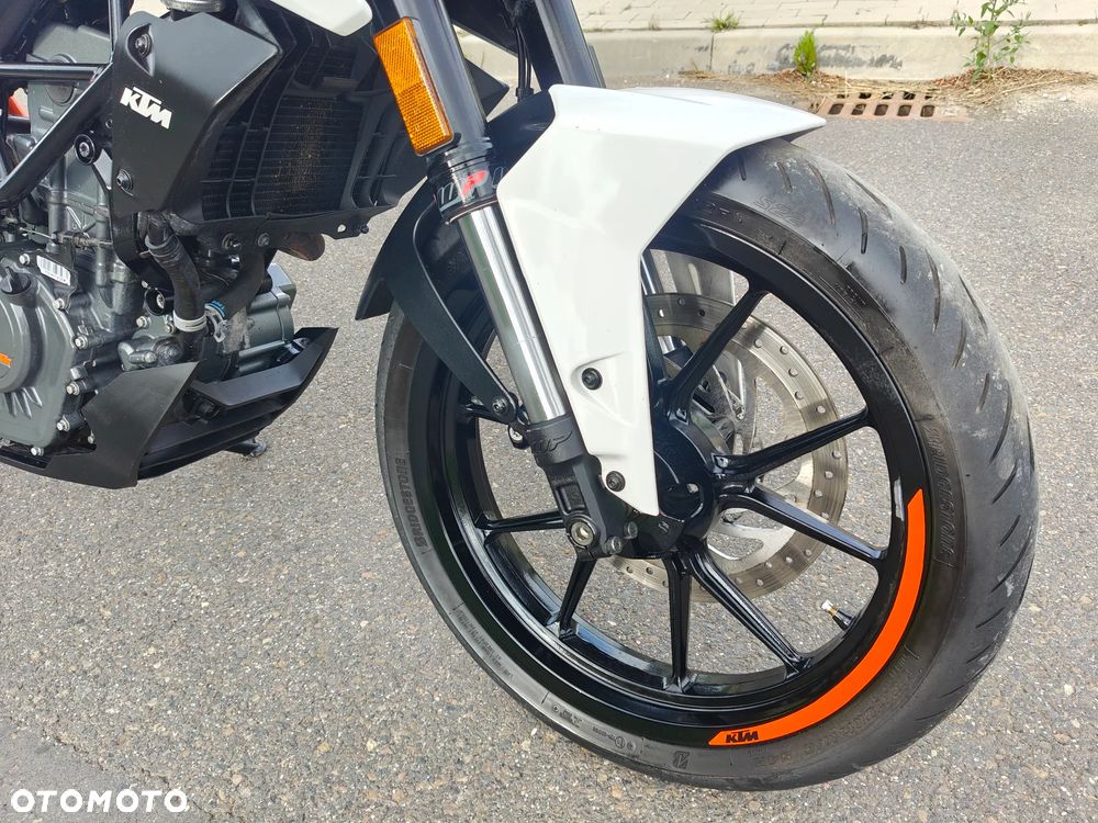 KTM Duke 125 - 10
