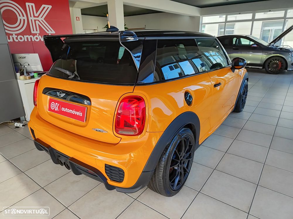 MINI 3 Portas John Cooper Works - 11