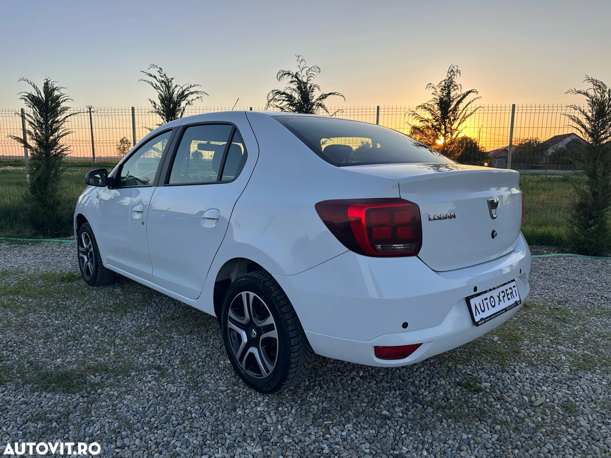 Dacia Logan 1.5 Blue dCi SL Prestige PLUS - 5