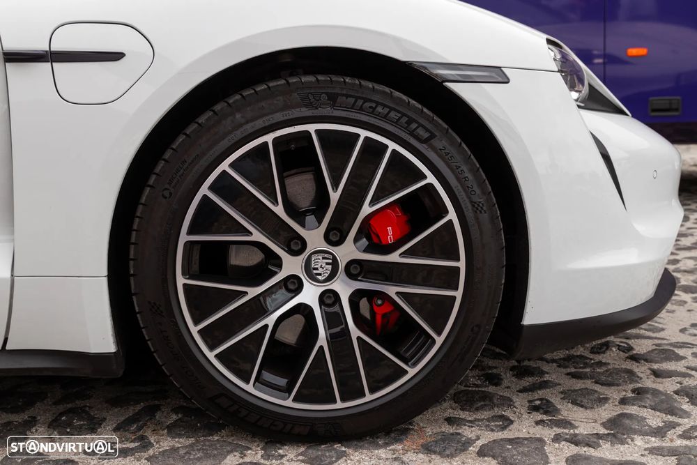 Porsche Taycan 4S Bateria Performance Plus - 17