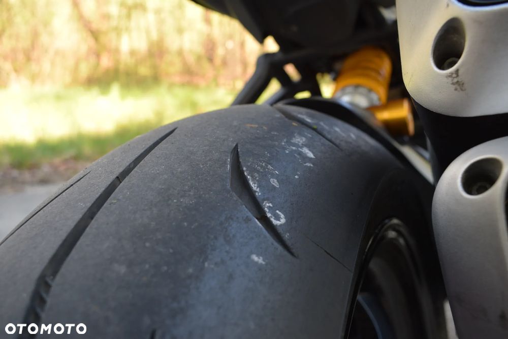 Ducati Monster - 36