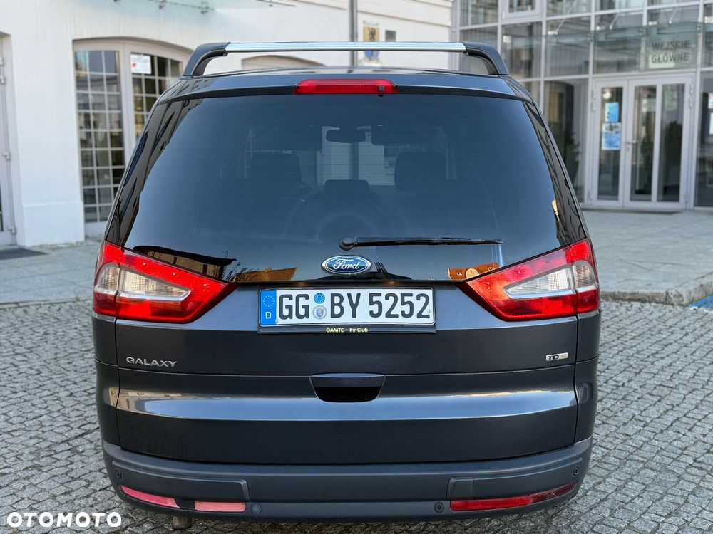 Ford Galaxy 2.0 TDCi DPF Titanium - 12