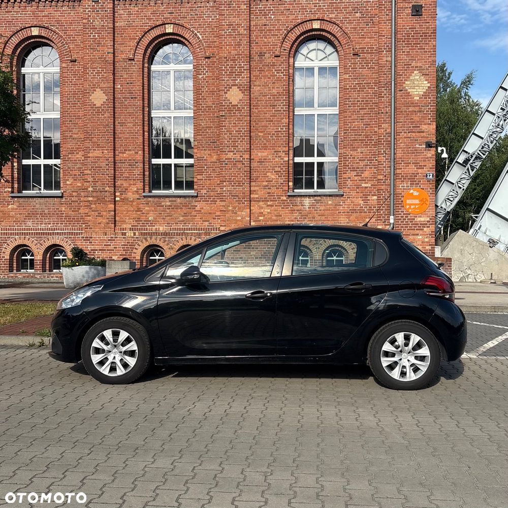 Peugeot 208 - 6