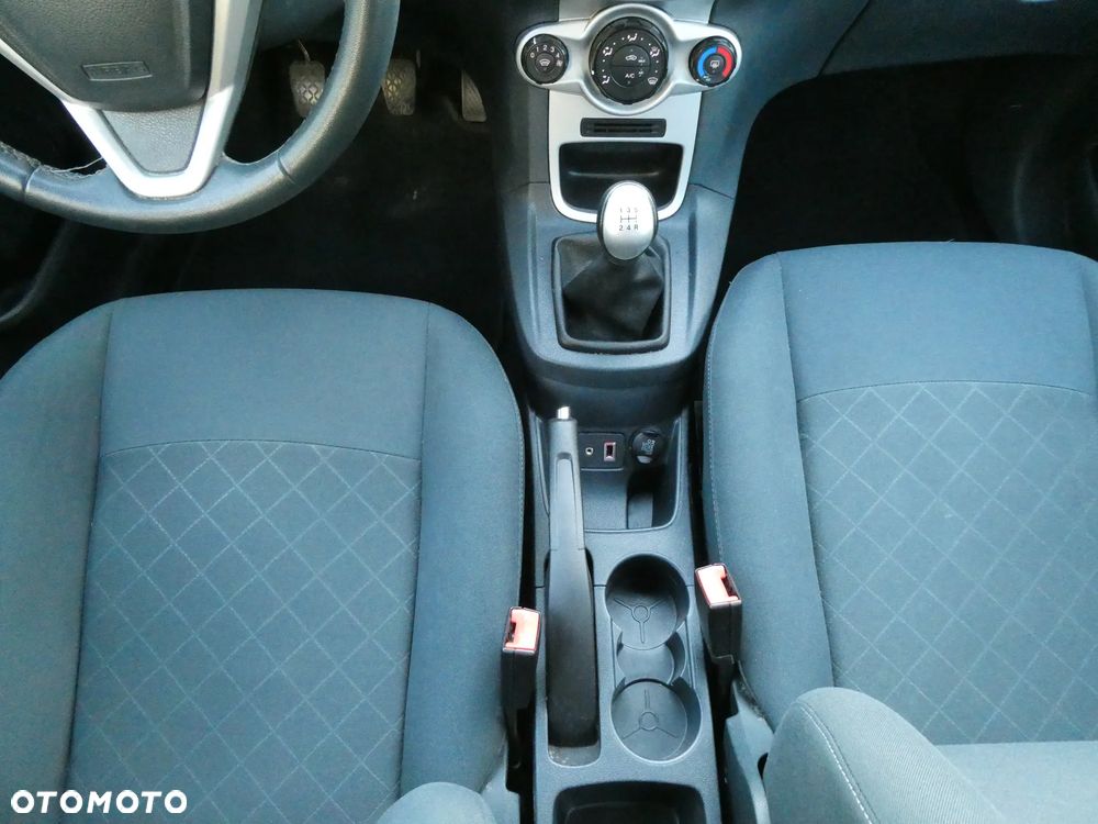 Ford Fiesta 1.25 Champions Edition - 20