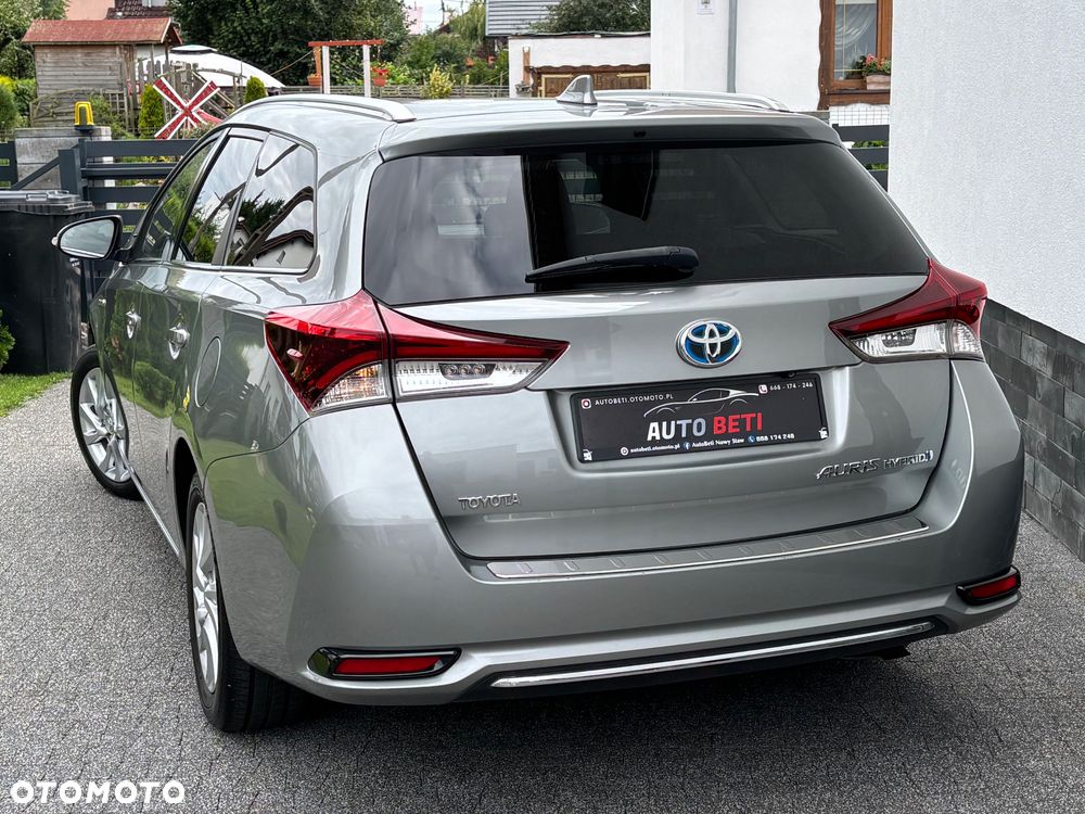 Toyota Auris 1.8 HSD Prestige NAVI - 19