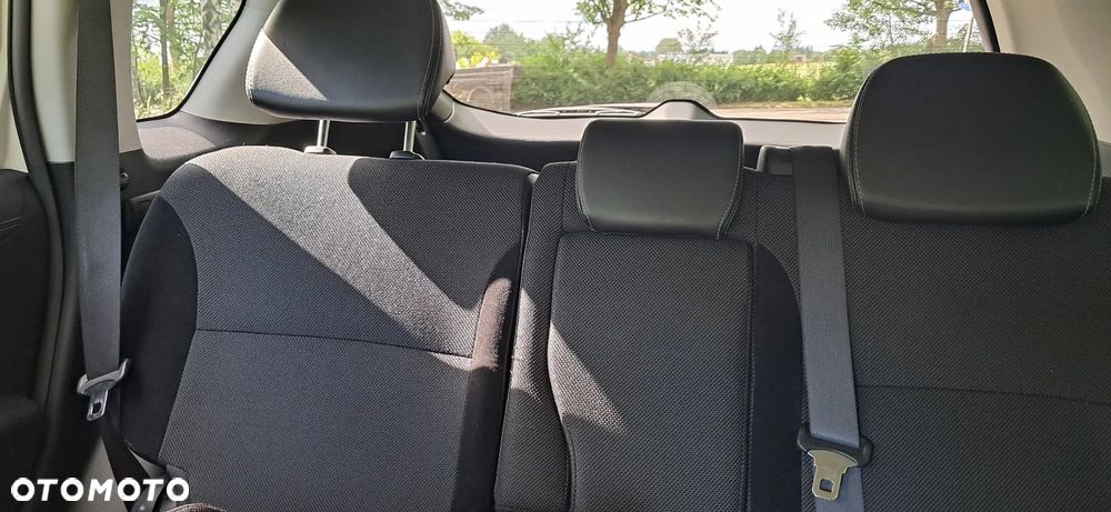 Mitsubishi Outlander 2.2 DI-D 4WD Invite - 4