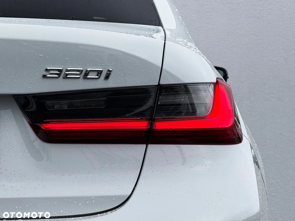 BMW Seria 3 320i GPF M Sport - 9