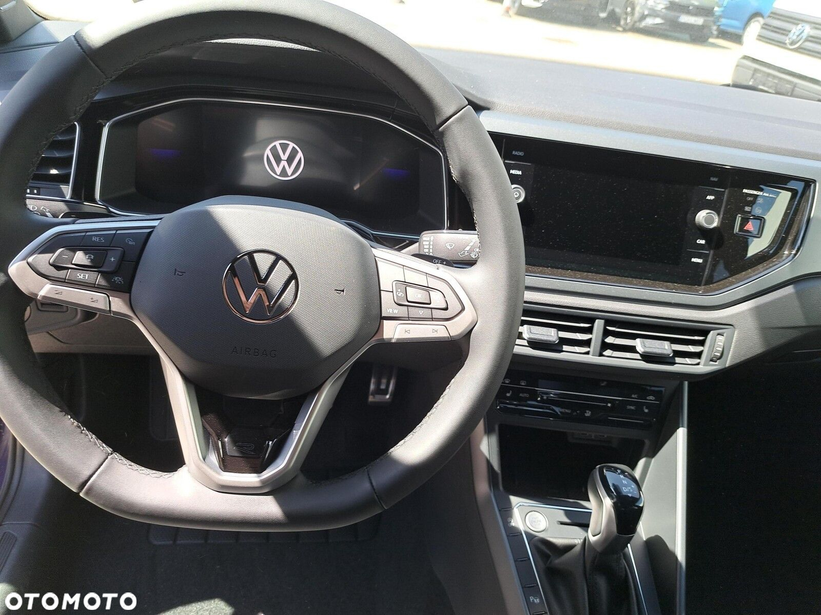 Volkswagen Polo 1.0 TSI R-Line DSG - 14
