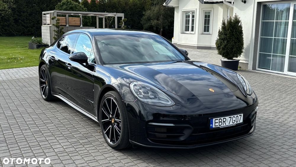 Porsche Panamera 4 E-Hybrid - 9