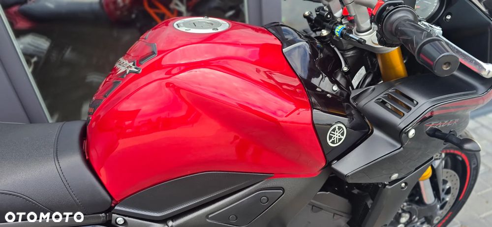 Yamaha FZ - 11